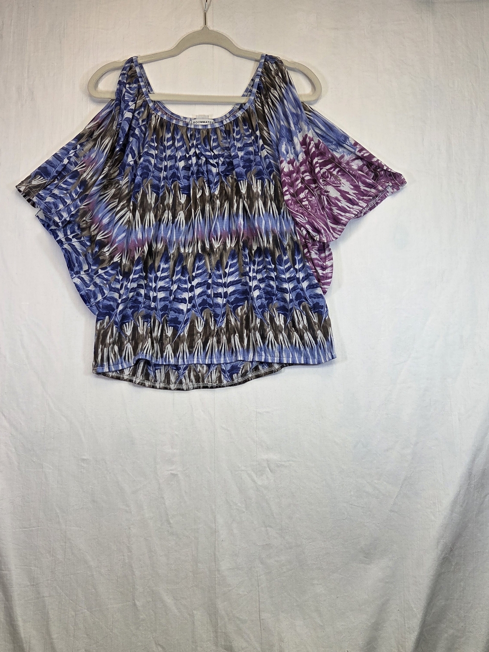Roommates Blue Purple Feather Print Batwing Sleeve Blouse Women’s Large. #0351